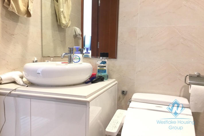 Nice 2 bedroom apartment for rent on Vinhome Nguyen Chi Thanh, Hanoi